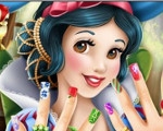 Snow White's Manicure